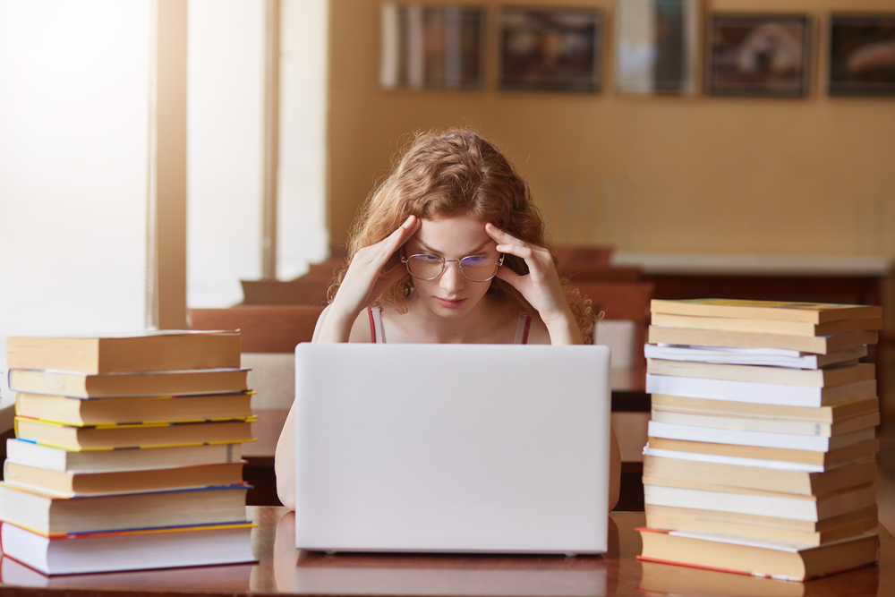 Come farsi aiutare a scrivere una tesi: consigli efficaci