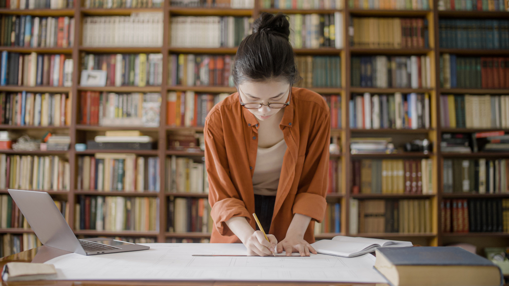 La Differenza tra Tesi Triennale e Tesi Magistrale