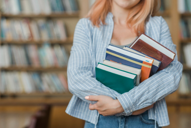 La tesi non è un mostro: come affrontare il processo senza perdere la testa