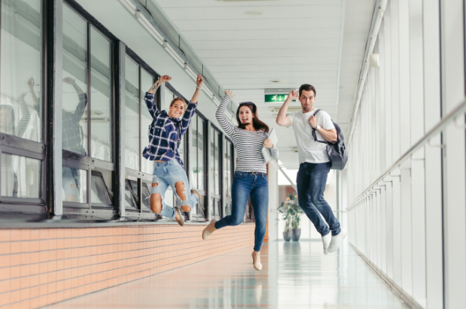 6 consigli finali per gestire lo stress e rimanere motivati durante la scrittura della tesi di laurea in filosofia