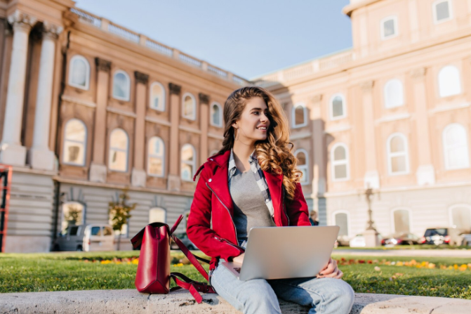 5 vantaggi della revisione tra pari per la tesi in medicina