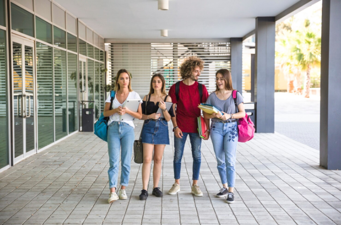 5 passi fondamentali per scrivere la tesi triennale senza stress